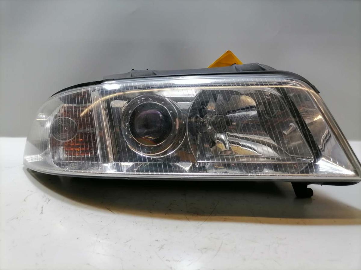 Audi A4 B5 BJ00 original Scheinwerfer rechts Halogen 8D0941004AK Facelift